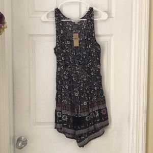 American Eagle Romper